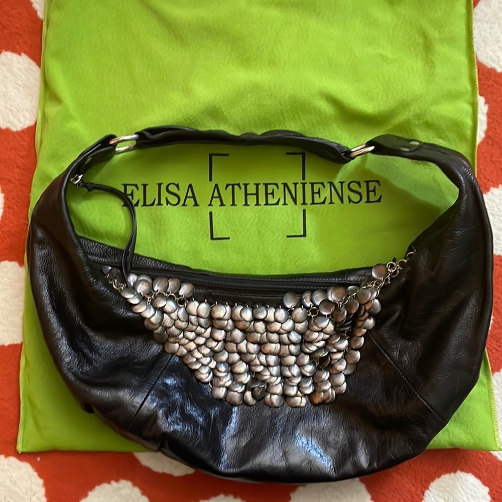 Eliza Atheniense Banana Croissant leather bag